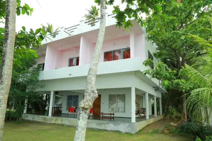 Мухамма: orchid lake view homestay