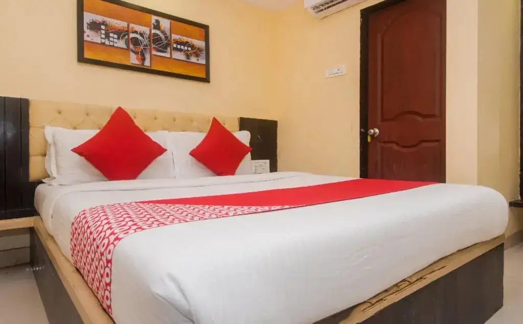 Мумбаи: Kishish Kunj Hotel