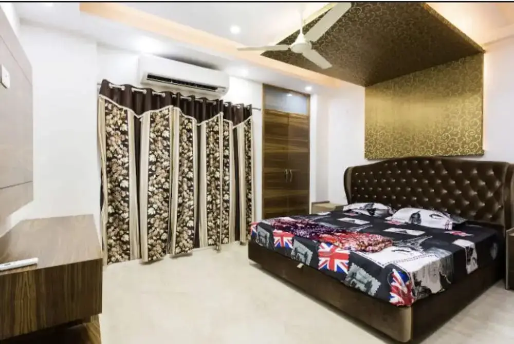 Нью-Дели: The Penthouse Delhi
