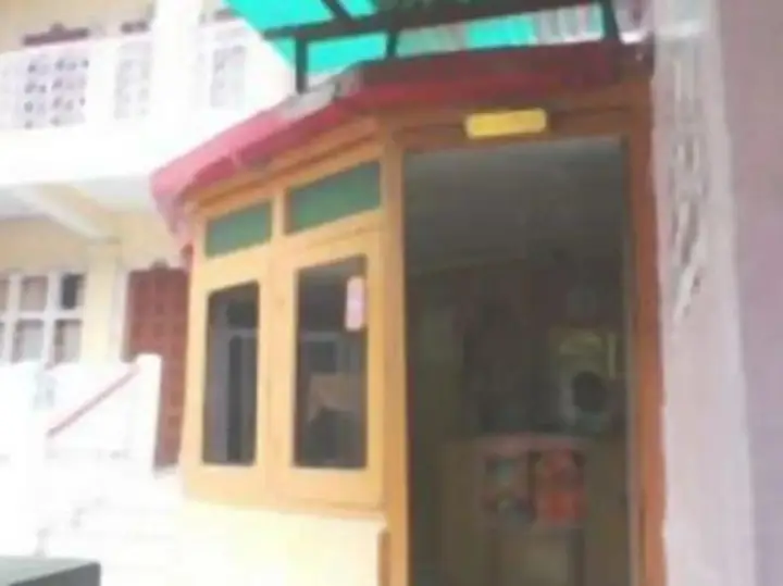 Наинитал: Hotel Capri