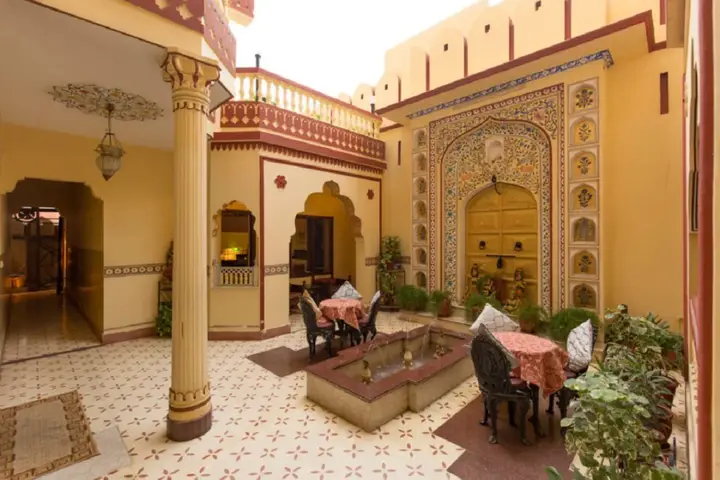 Джайпур: Umaid Bhawan - A Heritage Style Boutique Hotel
