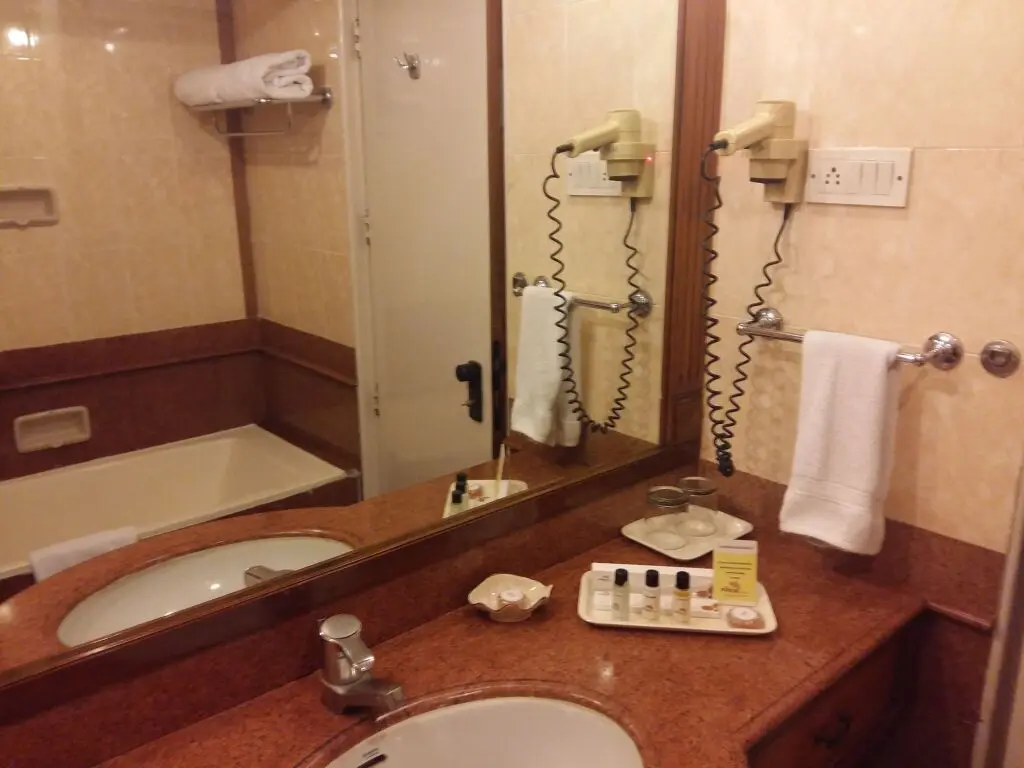 Пуна: Pride Hotel