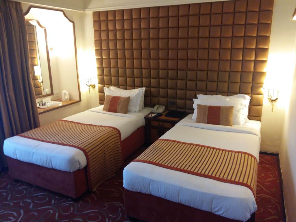 Пуна: Pride Hotel