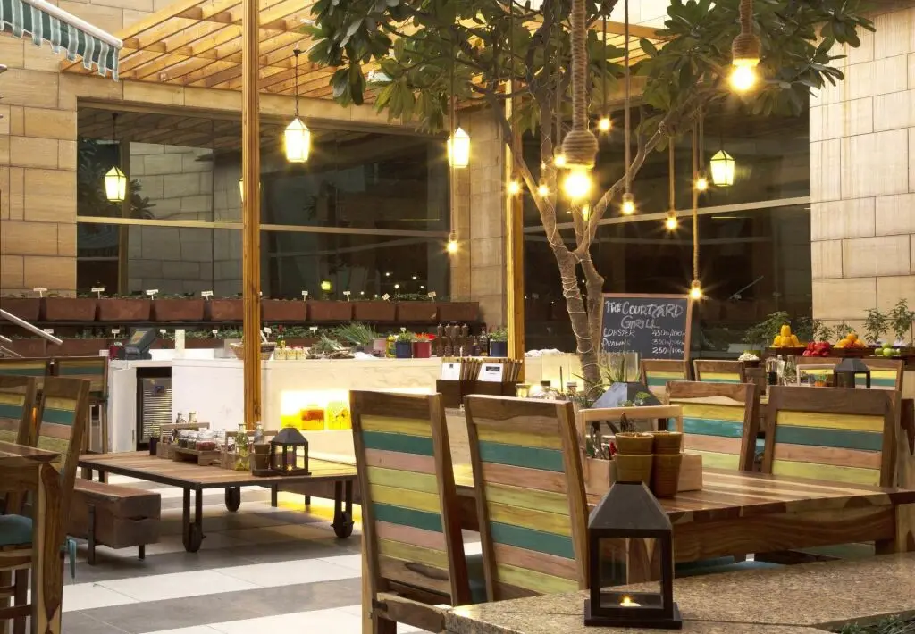 Courtyard by Marriott Gurugram Downtown — фото 1