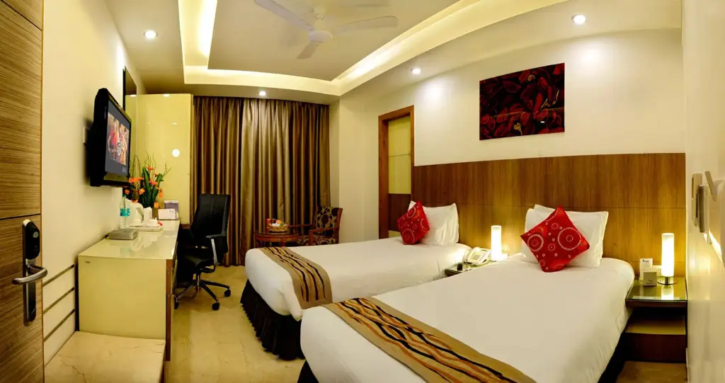Нью-Дели: Iris Park Hotel