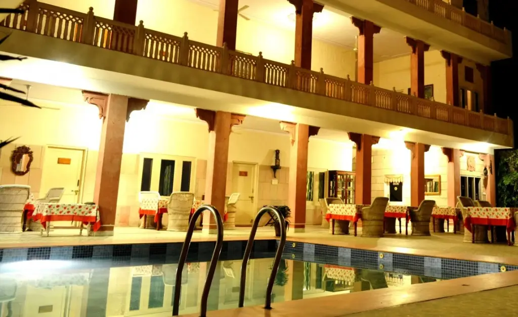 Джайпур: Suryaa Villa - A City Centre Hotel