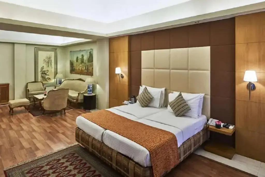 Мумбаи: Astoria Hotel