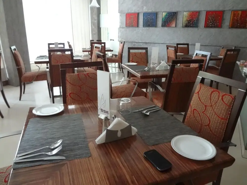 Мумбаи: Regency Hotel Malabar Hill