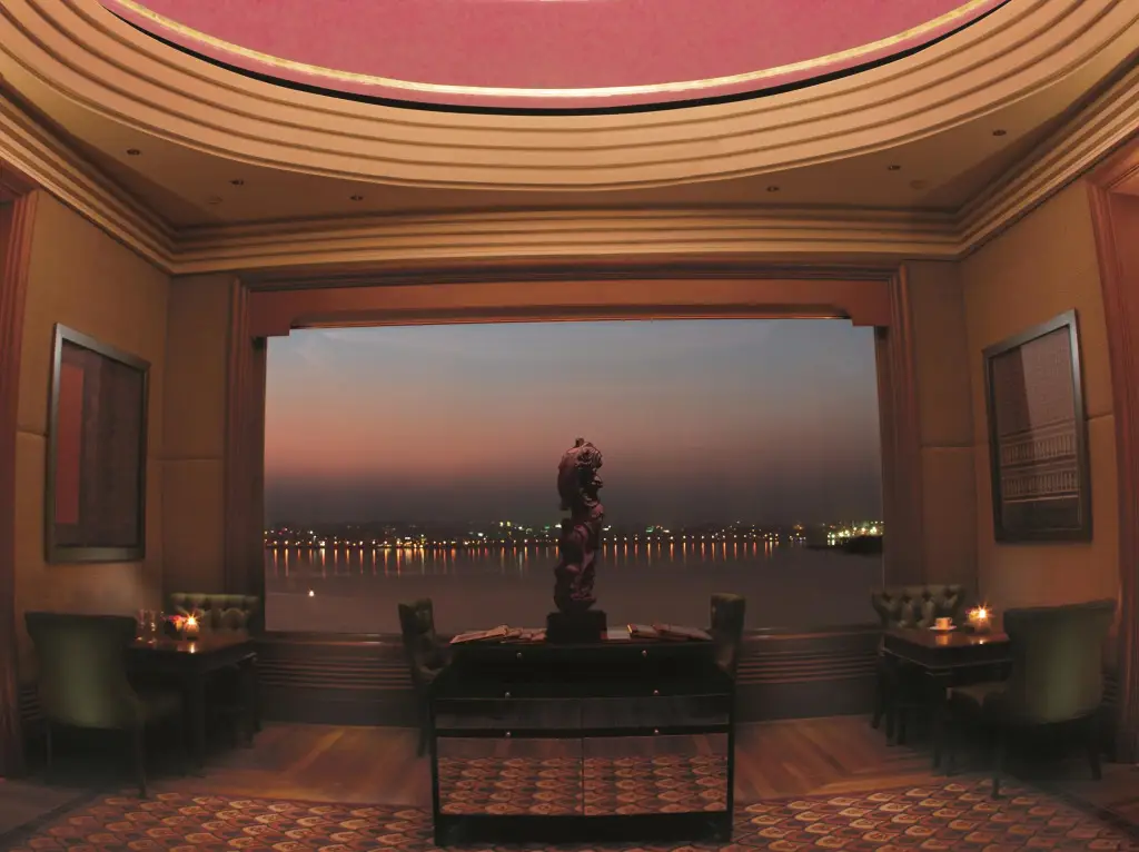 carousel image 1