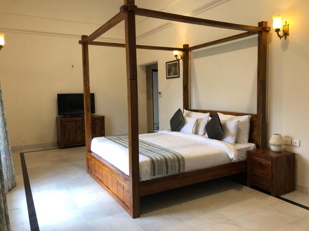 Амбер: Hotel Raj Bagh Palace