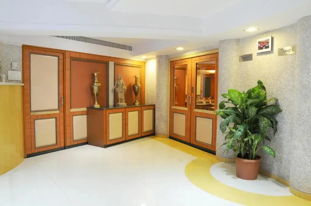 Мумбаи: The Emerald Hotel & Executive Apartments