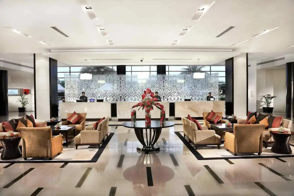 Novotel Hyderabad Convention Centre Hotel — фото 1