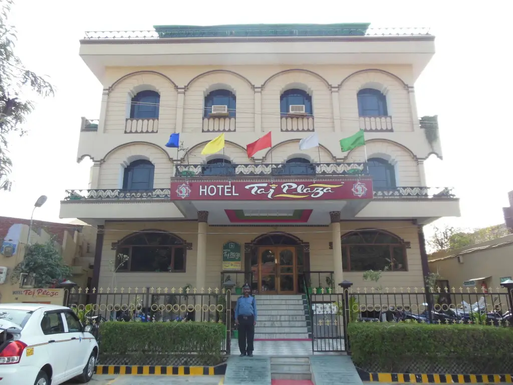 Hotel Taj Plaza — фото 1