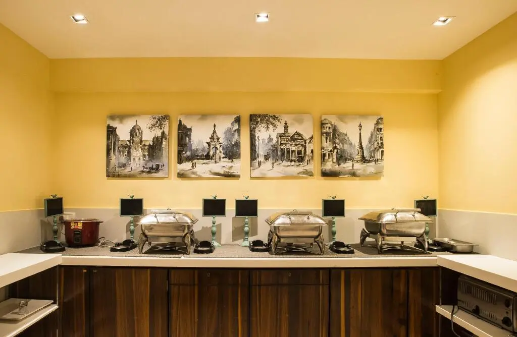 Мумбаи: Hotel Bawa Continental
