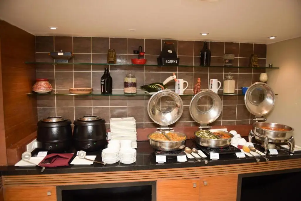 Мумбаи: Ramee Guestline Hotel Juhu