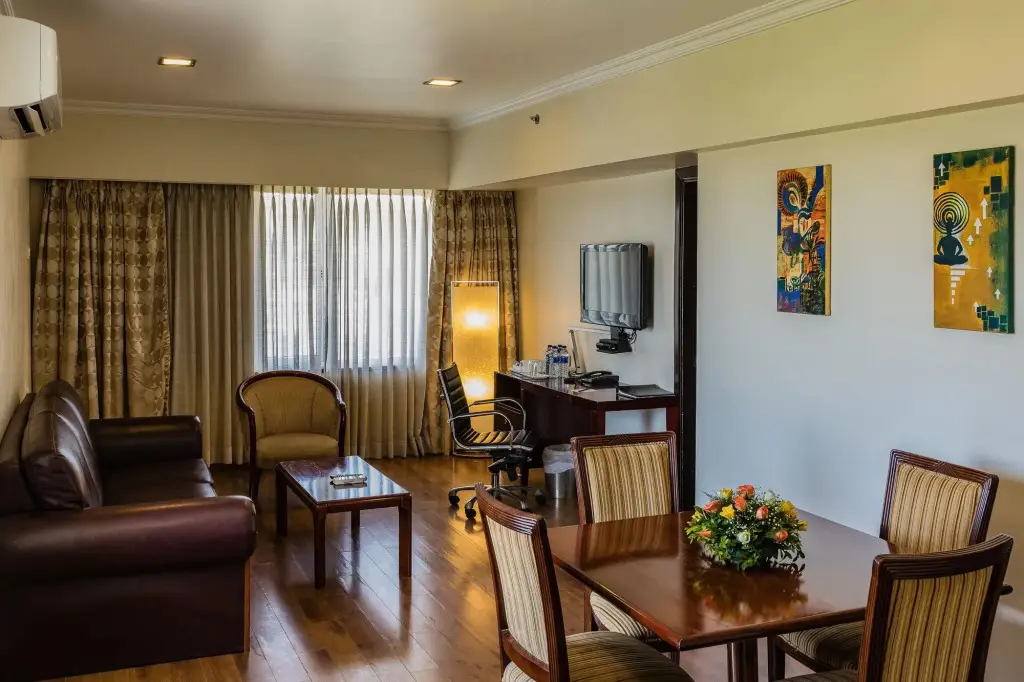 Мумбаи: The Residence Hotel and Apartment