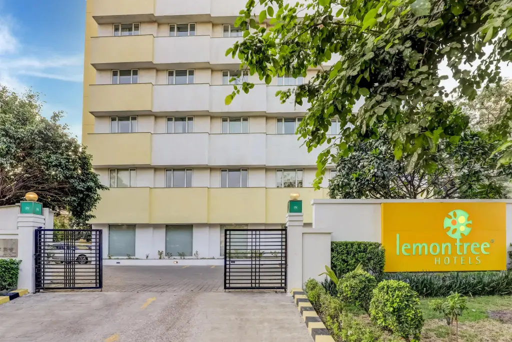 Lemon Tree Hotel, Ahmedabad — фото 1