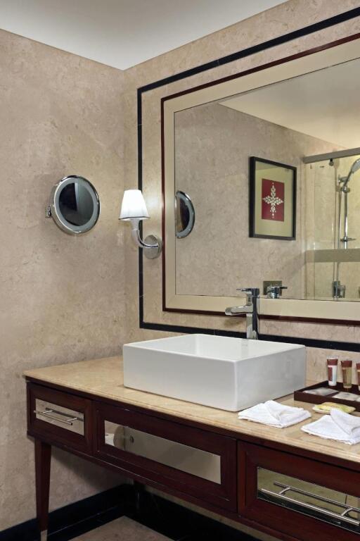 Пуна: Sheraton Grand Pune Bund Garden Hotel
