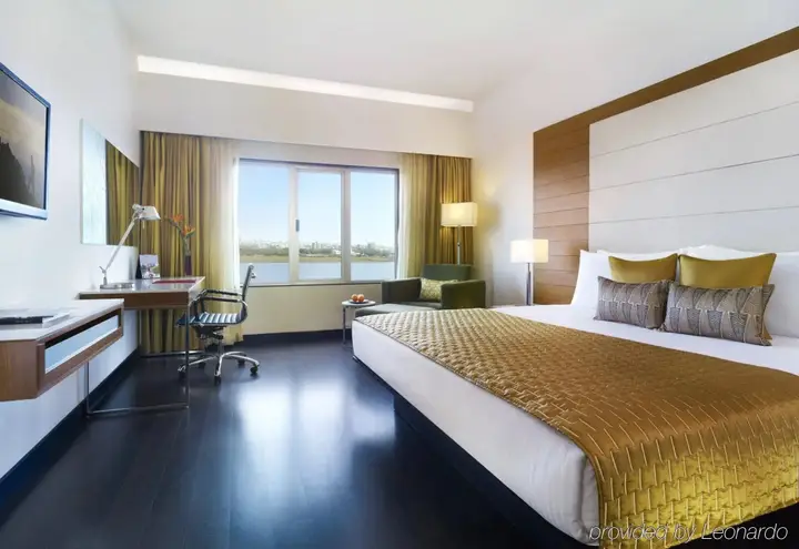 Сурат: Surat Marriott Hotel