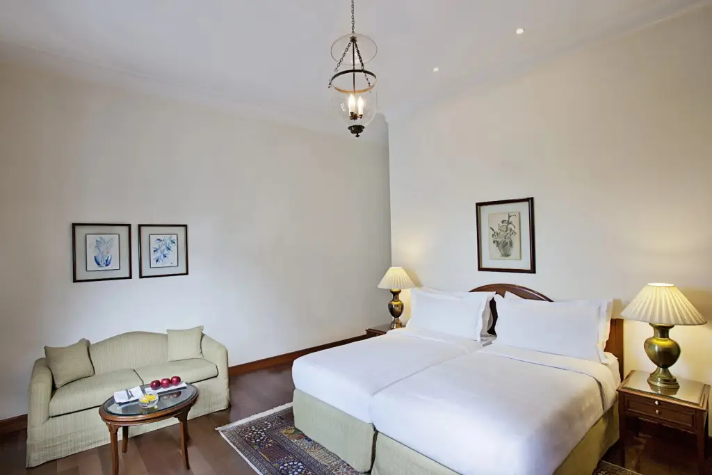 Нью-Дели: Maidens Hotel