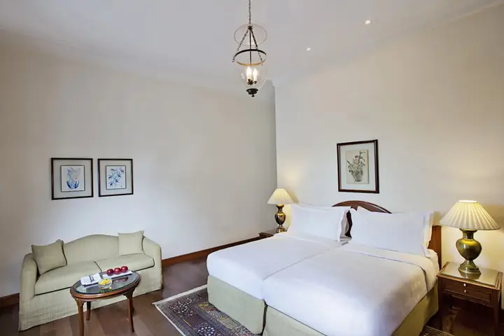 Нью-Дели: Maidens Hotel
