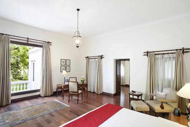 Нью-Дели: Maidens Hotel