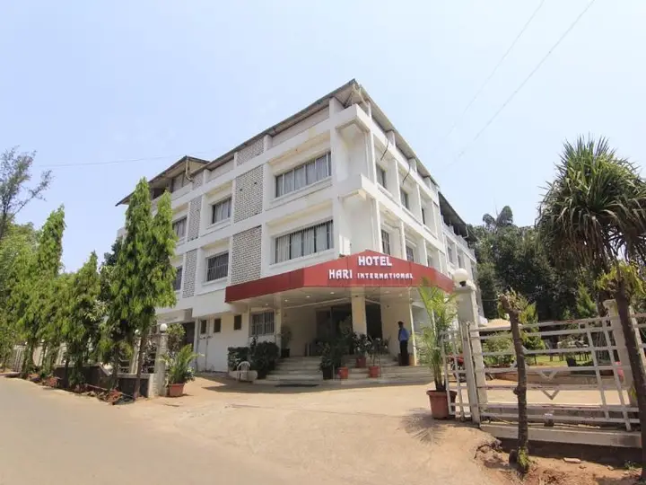 Лонавала: Hotel Hari International