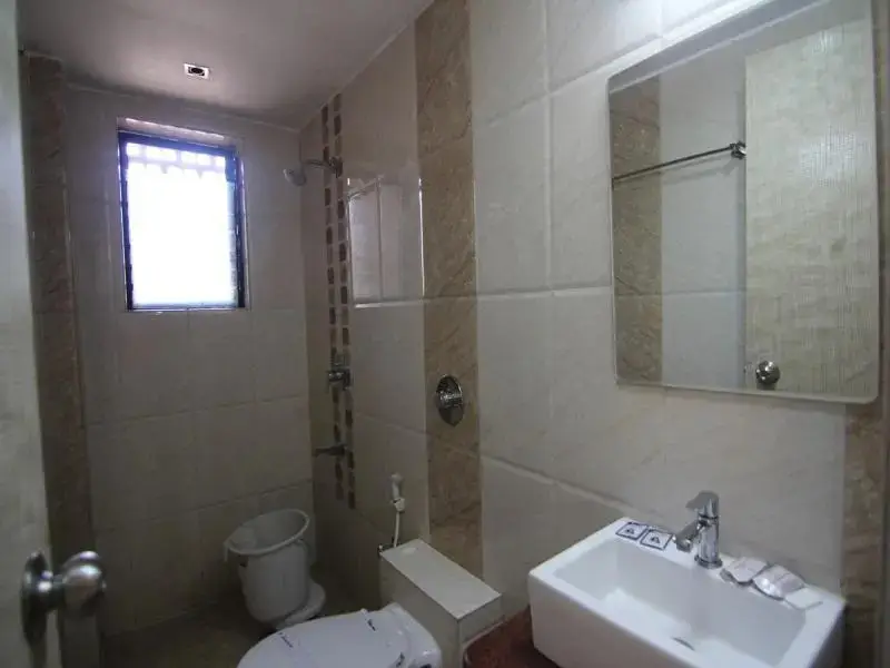 Лонавала: Hotel Hari International