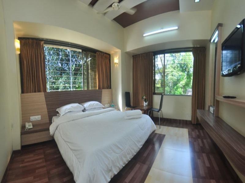 Лонавала: Hotel Hari International
