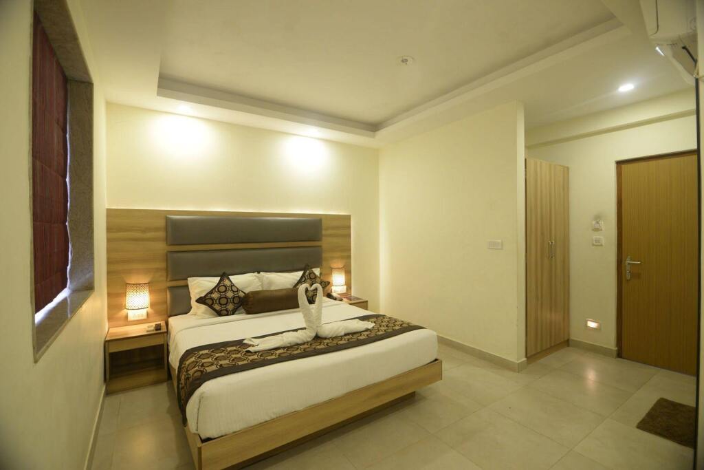Sunkissed Premium By WSI,Calangute Beach — фото 1