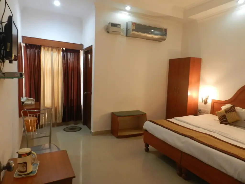 Кхаджурахо: EuroStar Inn