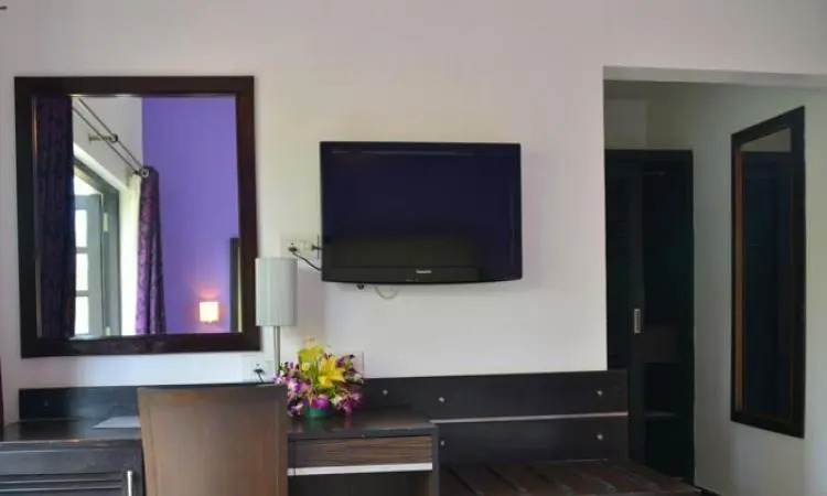 Кандолим: Silver Sands Hideaway - Beach Resorts