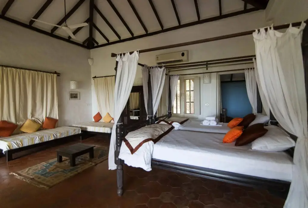 Верем: Wildflower Villas