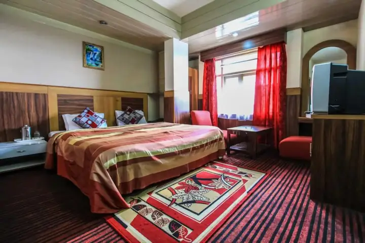 Дарджилинг: Hotel Marvel International And Resturant