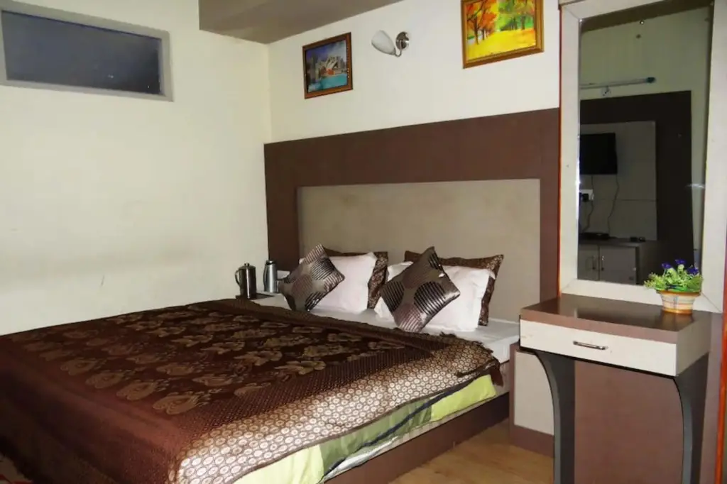 Дарджилинг: Hotel Marvel International And Resturant
