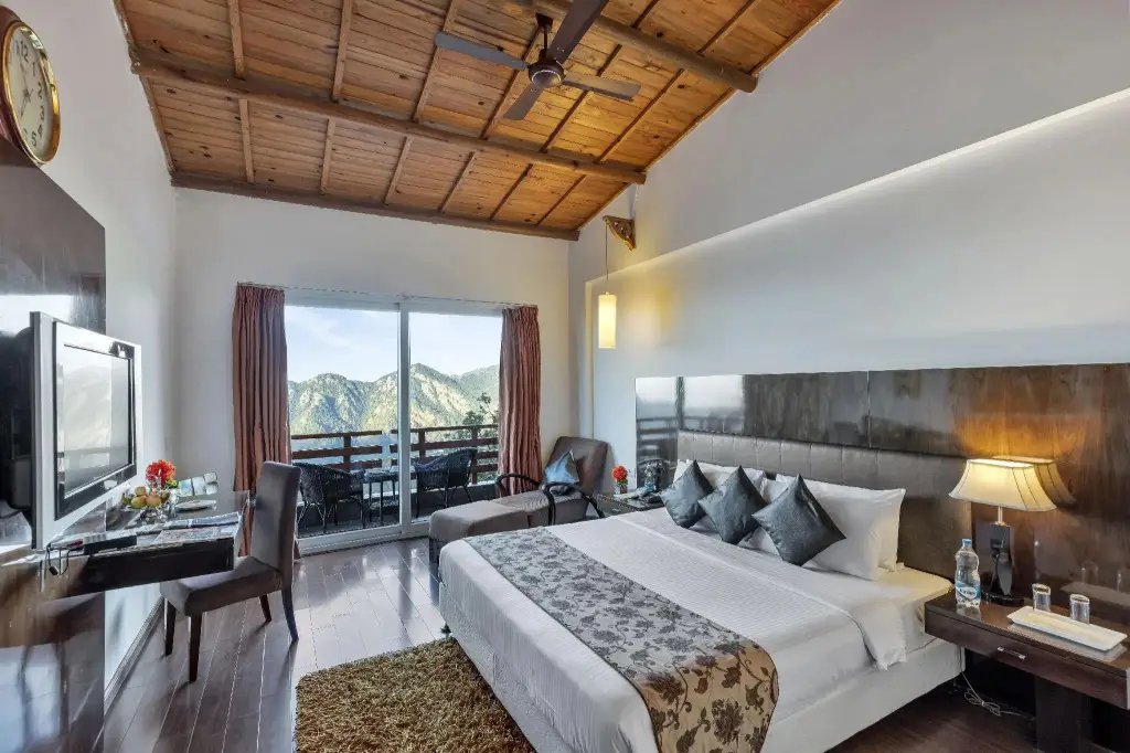 Техри: Club Mahindra Kanatal