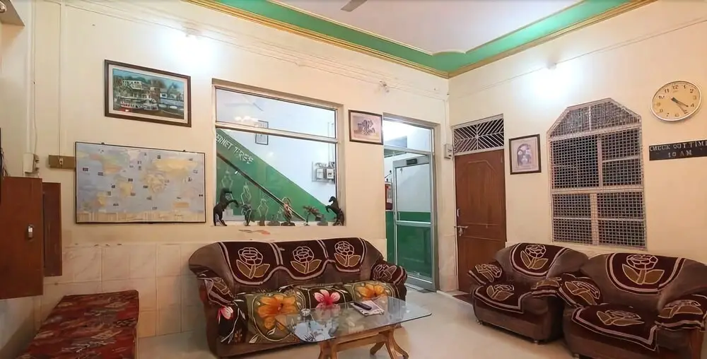 Сарнатх: Shri Sai Kripa Guest House
