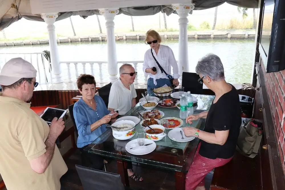 Аллеппи: Sreekrishna Houseboat