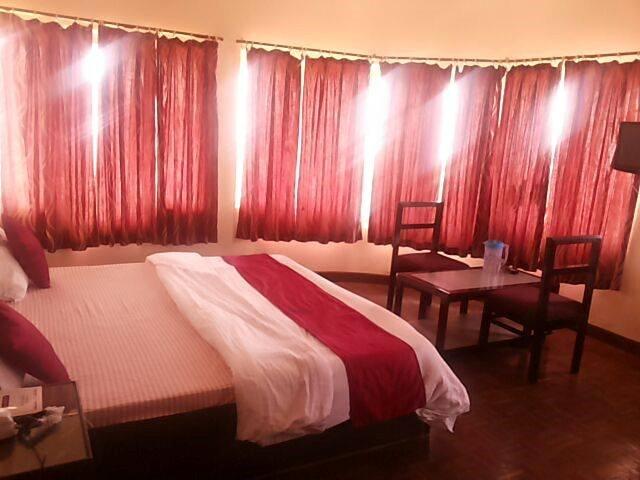 Массури: Hotel Mussoorie Midview