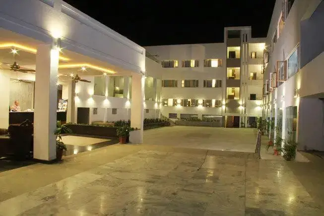 Hotel Alka — фото 1