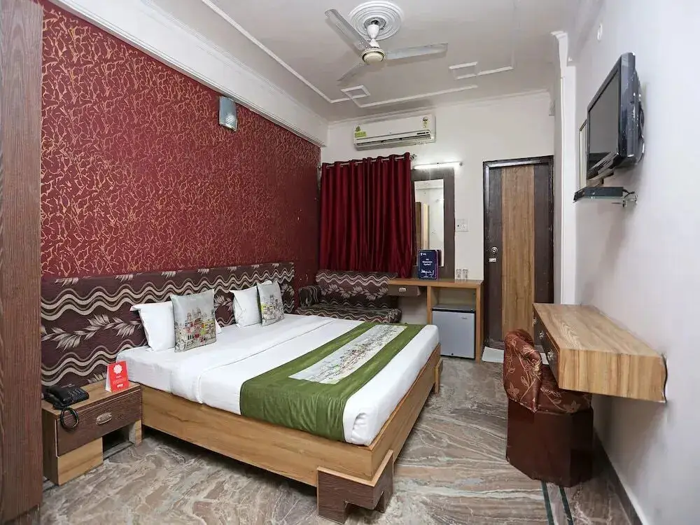 Агра: Indraprasth Residency