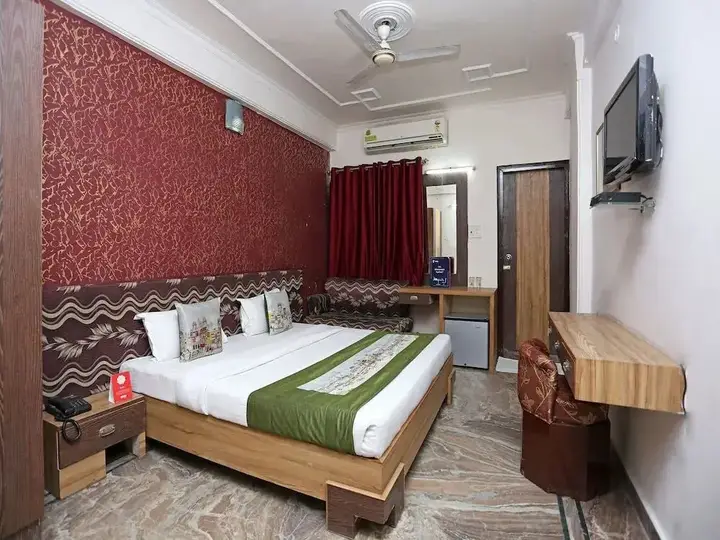 Агра: Indraprasth Residency