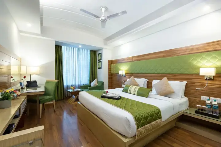 Гуруграм: Emblem Hotel Sector 14 Gurgaon