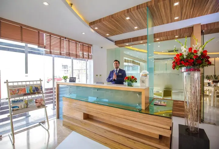 Гуруграм: Emblem Hotel Sector 14 Gurgaon