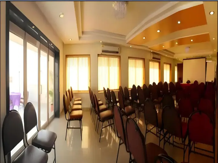 Мумбаи: Hotel Juhu Plaza
