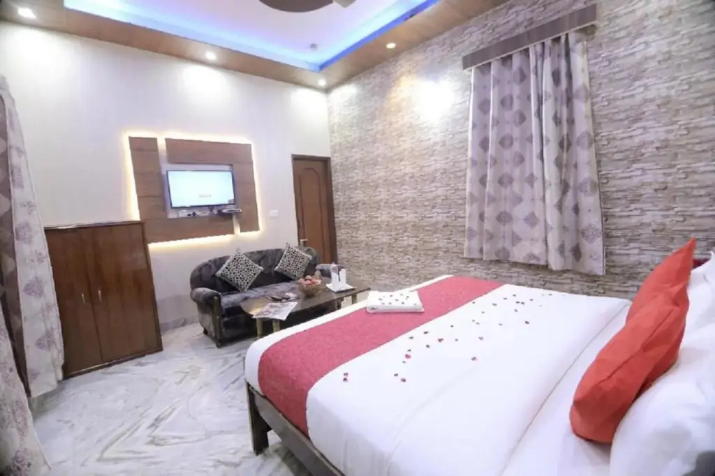 Агра: Hotel Rashmi Agra