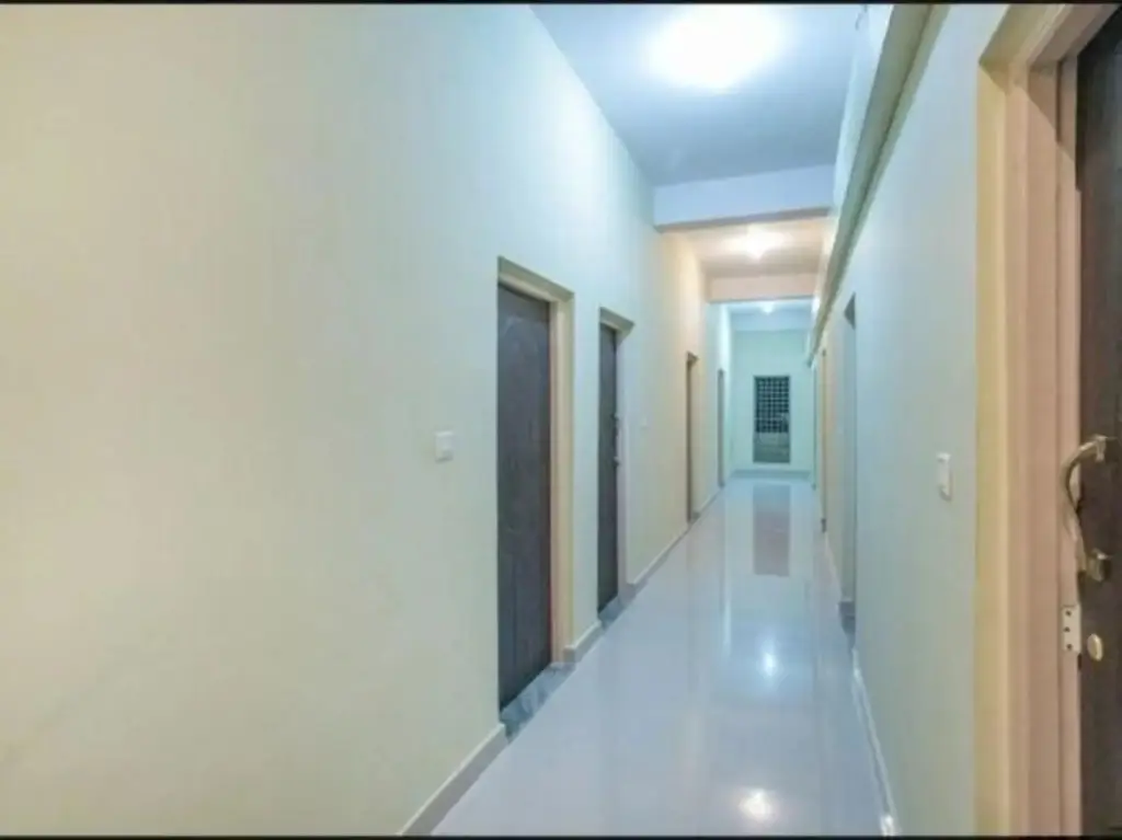 Бангалор: Shri Guru Residency