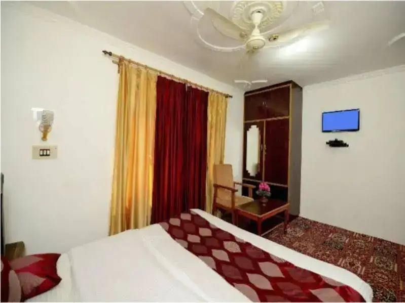 Шринагар: Hospitality Home