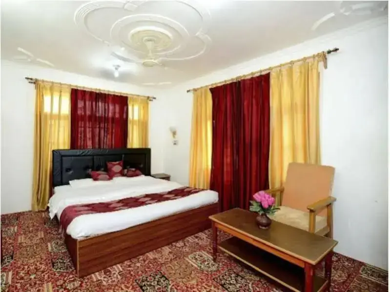 Шринагар: Hospitality Home