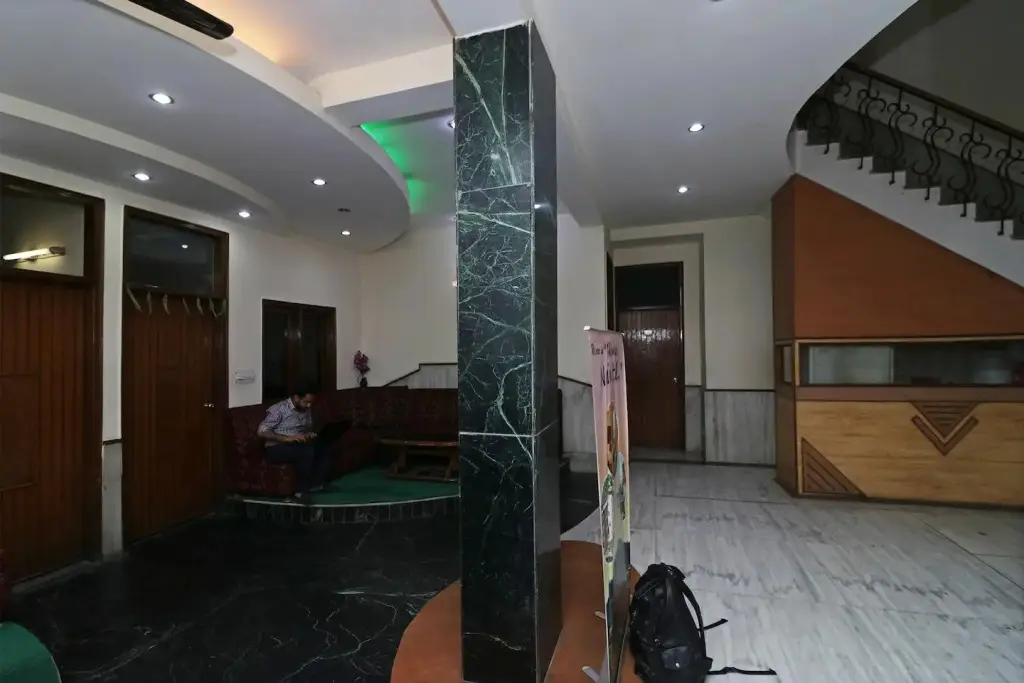 Нью-Дели: OYO 12419 Hotel Silver Shine